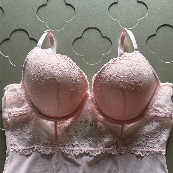 JESSICA SIMPSON Pink Lace Bodysuit Women’s Size Large - Picture 10 of 16